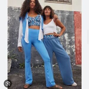 Aerie Offline Real Me Flare Boot Cut Leggings Blue M
